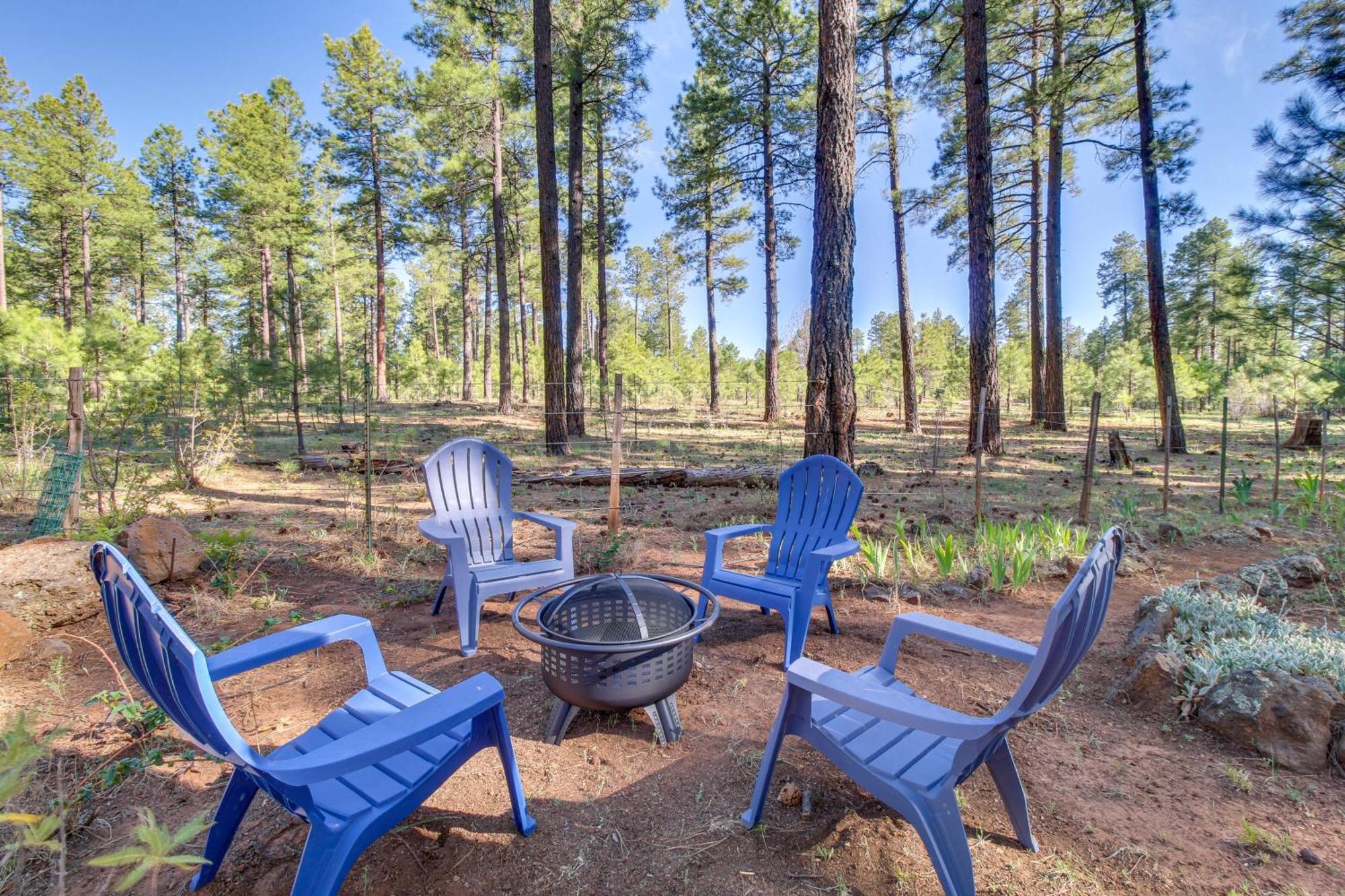 Peaceful Pinetop Cabin With Deck And Fire Pit! Villa Indian Pine Kültér fotó