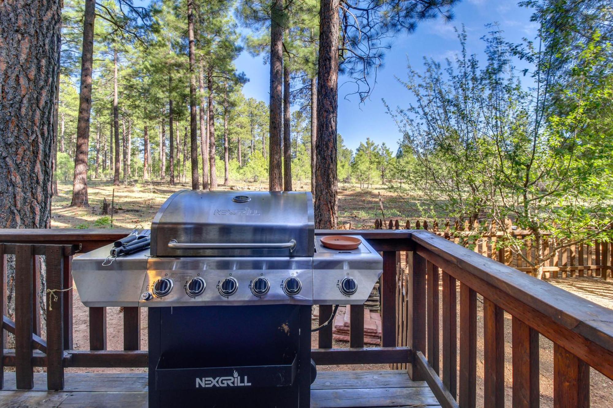 Peaceful Pinetop Cabin With Deck And Fire Pit! Villa Indian Pine Kültér fotó